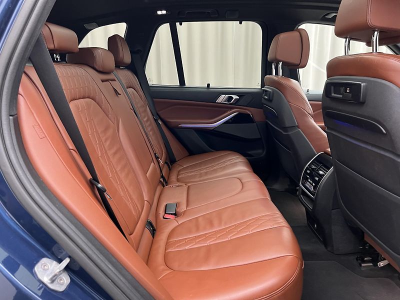 BMW X5 XDrive 30d M-Paket AUT CZ - fotka 24 z 54