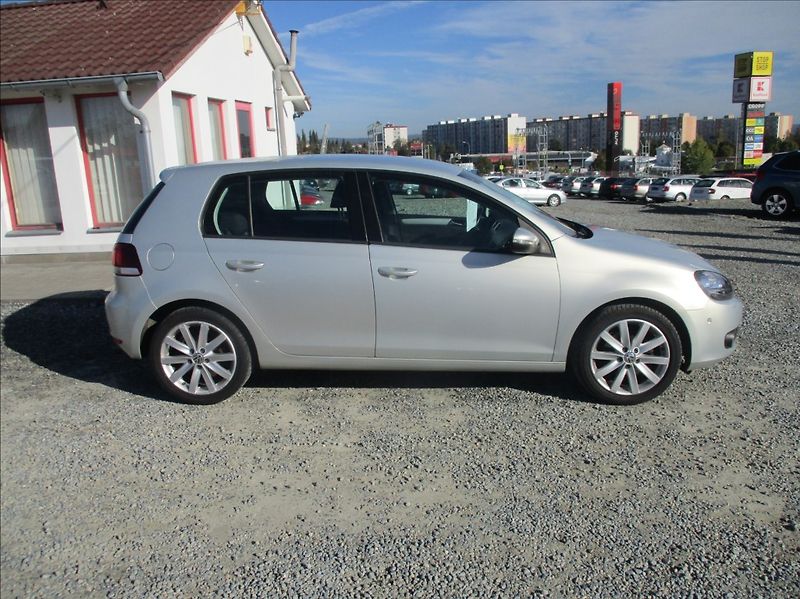 Volkswagen Golf 1,4 TSI, Highline, aut. klima, - fotka 5 z 24