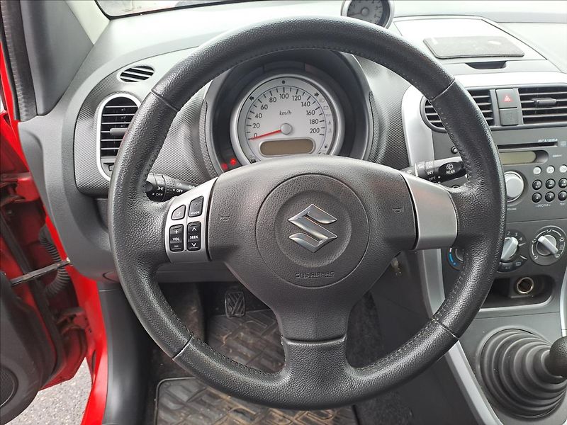 Suzuki Splash 1,0 i KLIMA - fotka 11 z 14