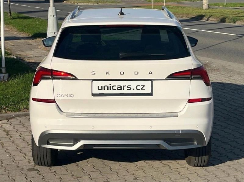 Škoda Kamiq 1,0 TSI  Style DSG Záruka - fotka 6 z 25
