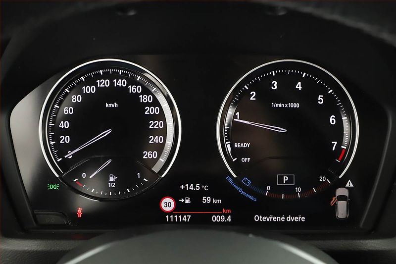 BMW X1 (2018) sDrive20i, Automat, Serv.kniha - fotka 15 z 17