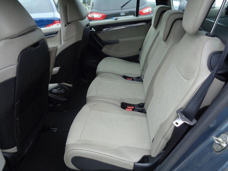 Citroën Grand C4 Picasso 2,0 - fotka 16 z 18