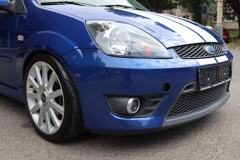Ford Fiesta ST 2.0i 110kW - fotka 6 z 49