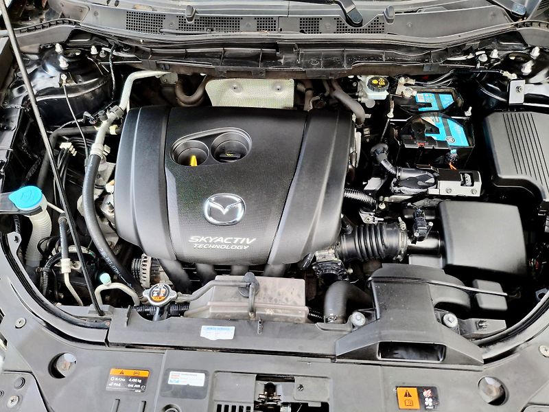 Mazda CX-5 2.0 benzin Rezervace - fotka 26 z 48