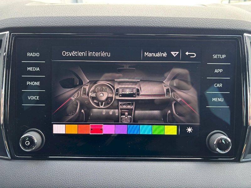 Škoda Karoq (2020) 1.5 TSI 110kW Sportline DSG - fotka 21 z 35