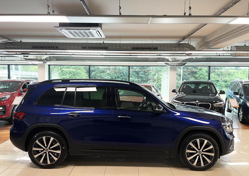 Mercedes-Benz GLB 250, 4 MATIC, ČR, REZERVACE - fotka 7 z 32