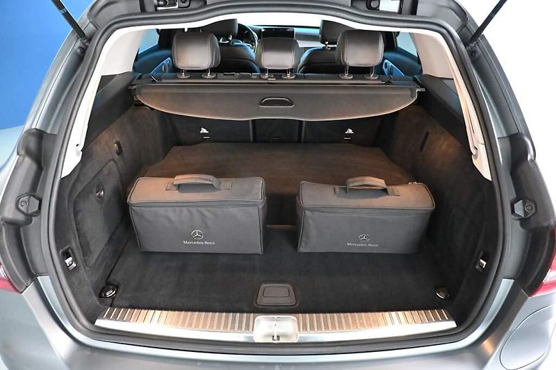 Mercedes-Benz Třídy C (2020) 2.0 300 DE T 9G-TRONIC LED 360 - fotka 8 z 47
