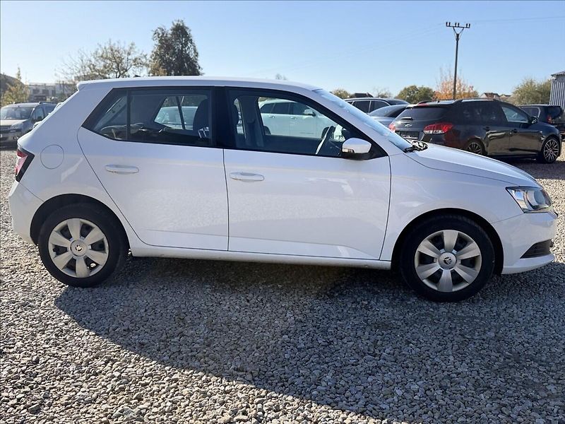 Škoda Fabia 1,0 - fotka 5 z 23