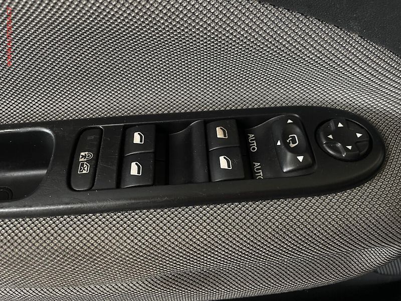 Citroën C3 Picasso (2014) 1.4, Selection, TZ - fotka 11 z 15
