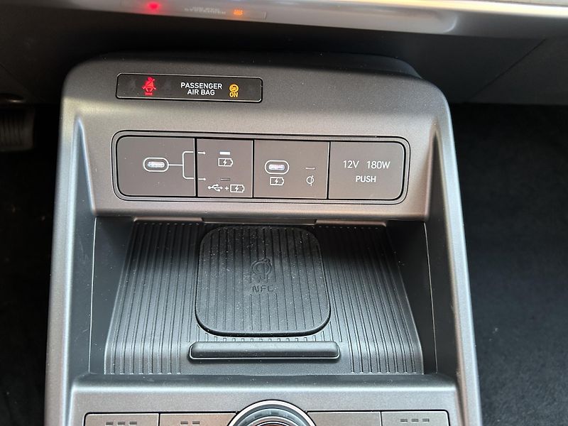 Hyundai Kona EV 27 64,8 CZECH EDITION BLACK - fotka 32 z 34