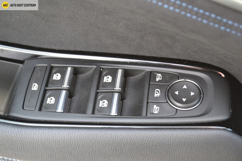 Renault Austral ICONIC ESPRIT ALPINE E-TECH FU - fotka 63 z 67