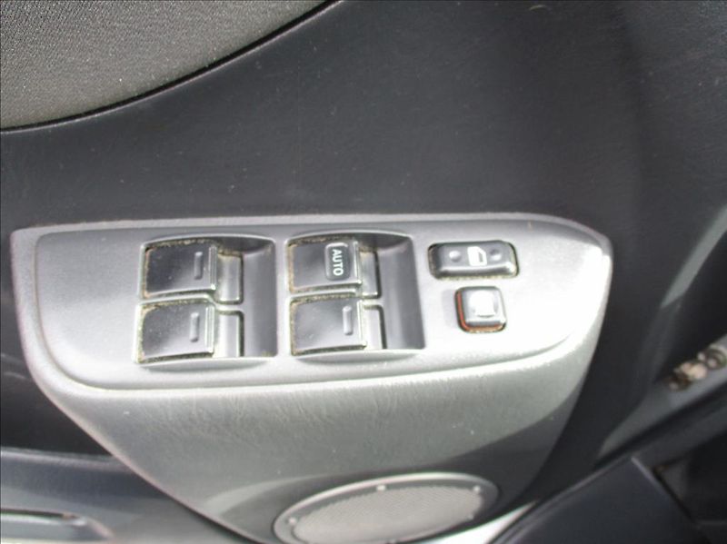 Toyota RAV4 2,0 D4D, 4x4,digiklima,tažné, - fotka 28 z 33