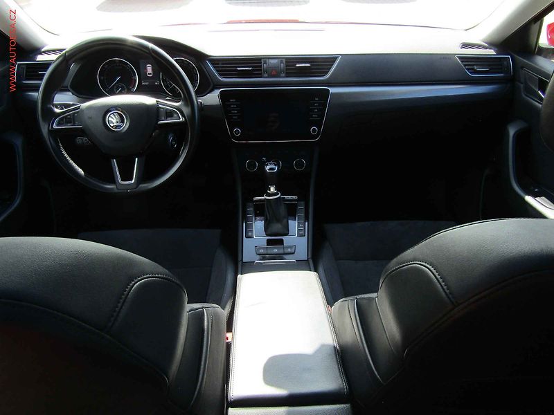Škoda Superb (2019) 2.0 TDi, ČR, DSG, navi - fotka 8 z 19