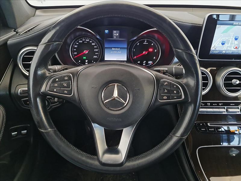 Mercedes-Benz GLC 250 d 4MATIC kupé - fotka 10 z 21