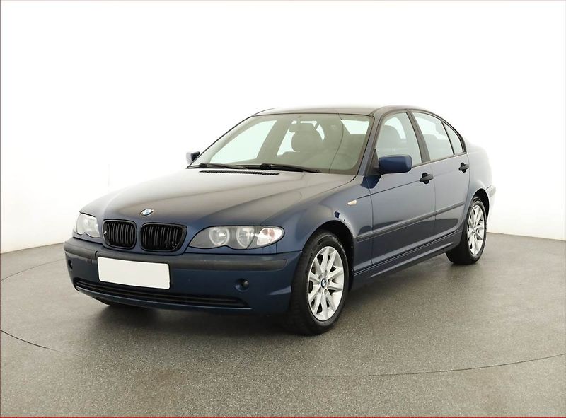 BMW Řada 3 (2004) 316 i, po STK, jezdí skvěle - fotka 2 z 15