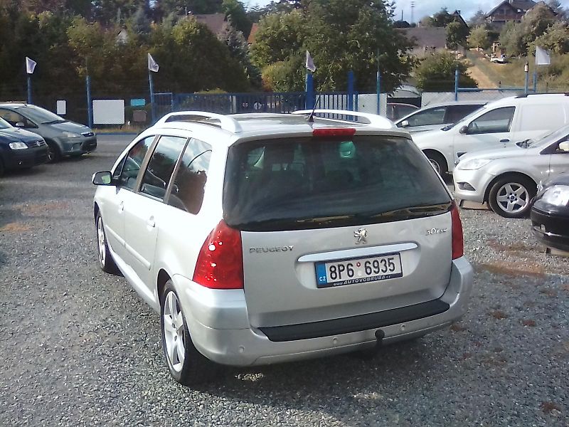 Peugeot 307 (2007) 2.0i 16V  SW , závěs - fotka 7 z 33