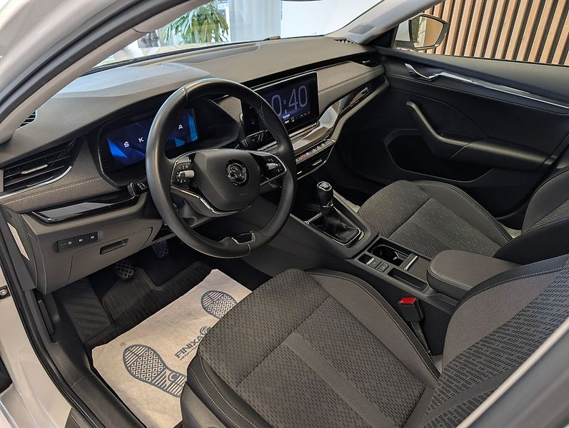 Škoda Octavia 1.5 TSI STYLE PLUS - fotka 13 z 33