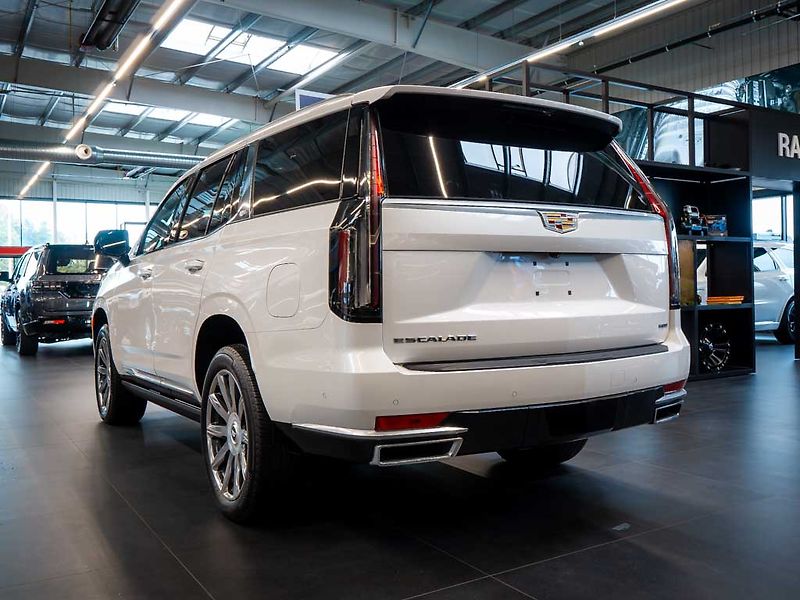 Cadillac Escalade (2024) 6.2 Premium Luxury Platinum - fotka 3 z 50