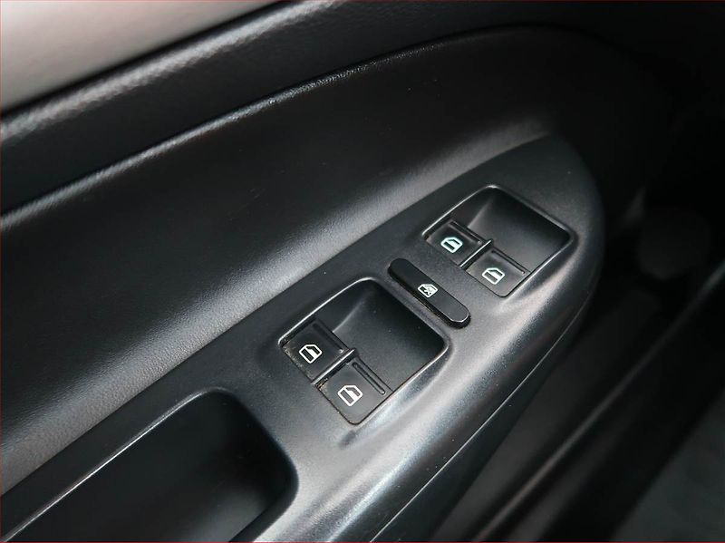 Škoda Octavia (2011) RS 2.0 TSI, Xenony, Tempomat - fotka 17 z 20