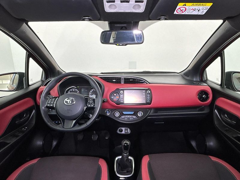 Toyota Yaris Hatchback - fotka 5 z 30