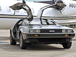 DeLorean DMC-12.
