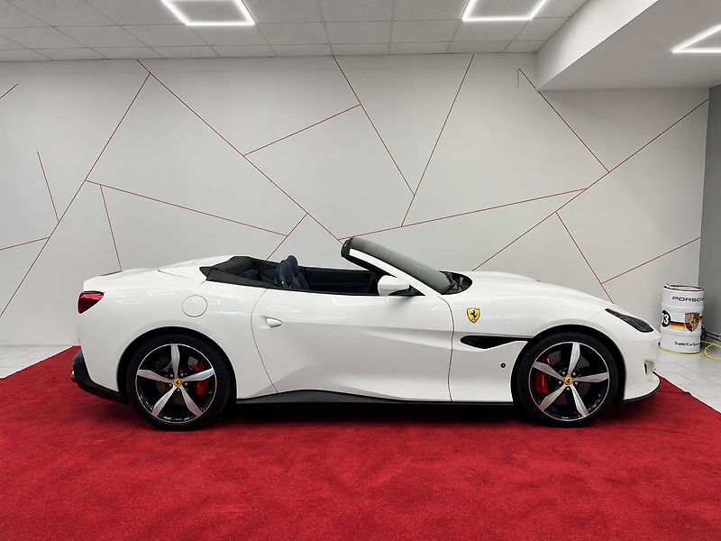 Ferrari Portofino (2018) CAMERA*TEMPOMAT*APPLECARPLAY - fotka 8 z 18