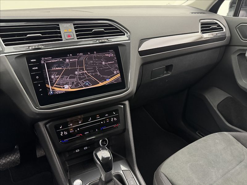 Volkswagen Tiguan 2,0 DSG DPH ACC NZTOP VC TAŽNÉ - fotka 14 z 49