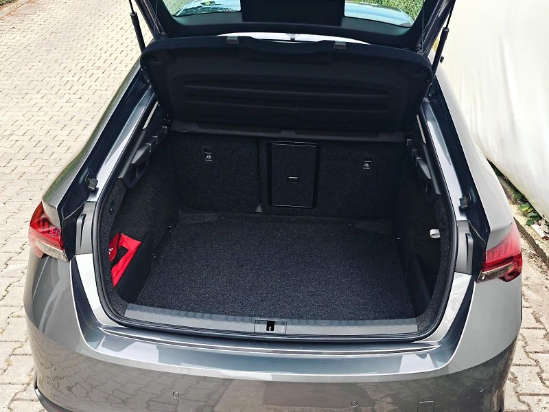 Škoda Octavia (2025) 1,5 TSI 110 kW Selection - fotka 9 z 40