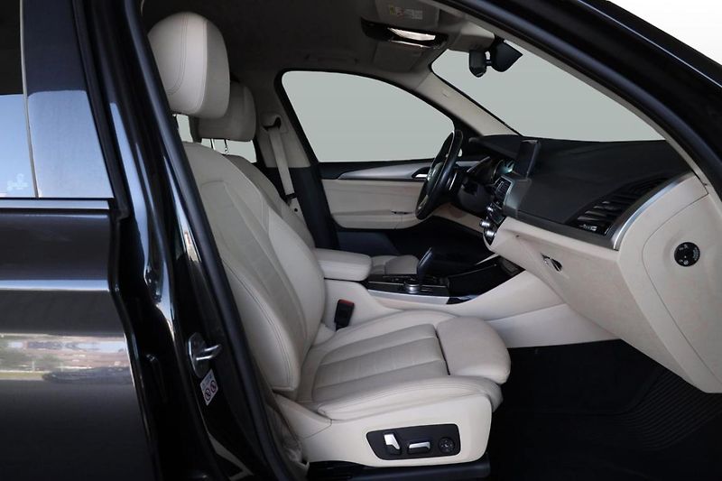 BMW X3 xDrive30d - fotka 20 z 30
