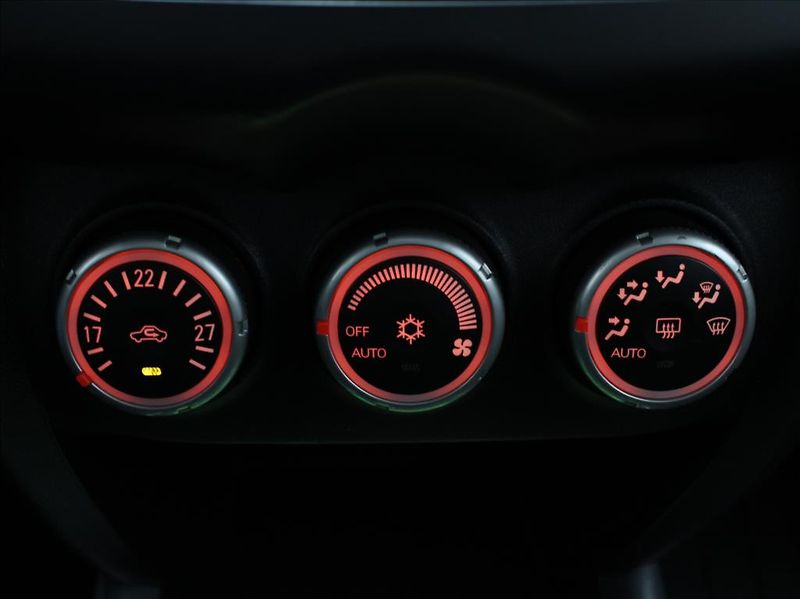 Mitsubishi ASX 1,8 Di-D 110Kw 4x4 MT Tažné ČR - fotka 15 z 18