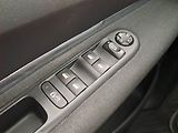 Peugeot 5008 (2014) 1.6 HDi, Navi, Tempomat - náhled 16