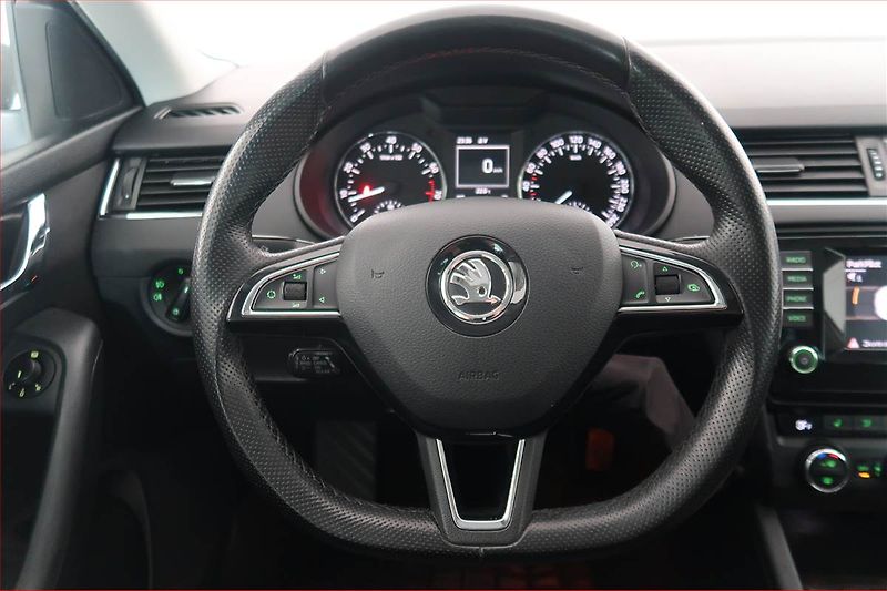 Škoda Octavia (2014) Style 1.4 TSI, Kůže, Navi - fotka 15 z 18