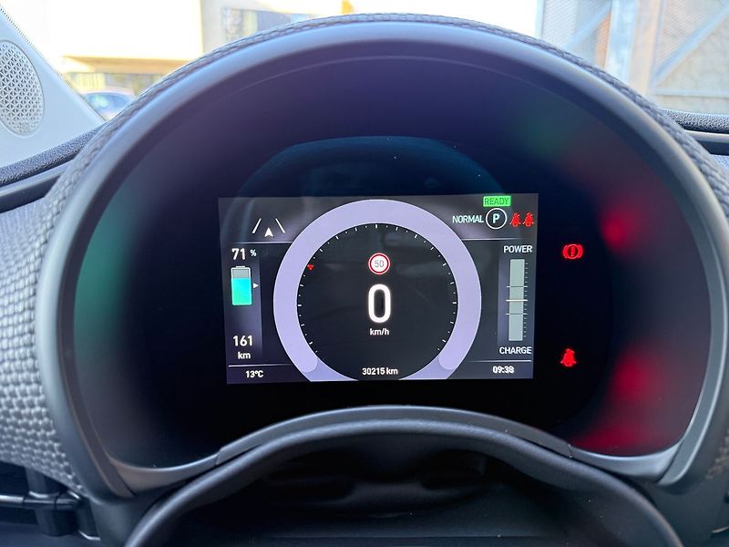 Fiat 500 LaPrima 42 kWh JBL Panorama - fotka 14 z 37