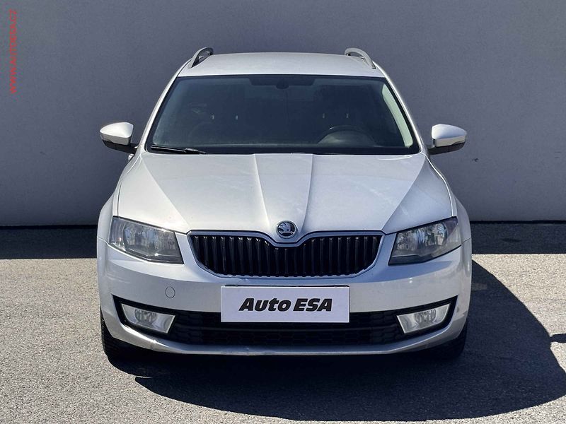 Škoda Octavia (2013) 1.6TDi, ČR, Elegance - fotka 2 z 15