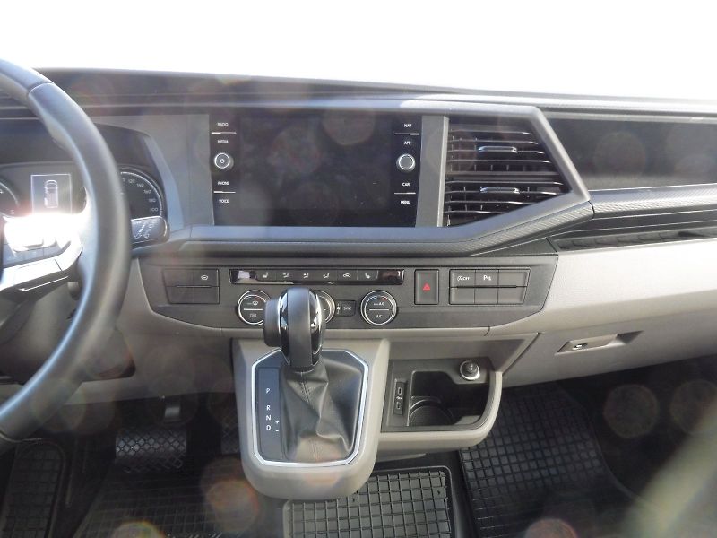 Volkswagen Caravelle (2025) Trendline DR 2,0 TDI 150kW DSG - fotka 10 z 29