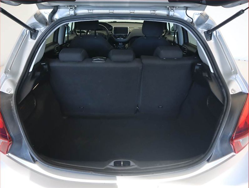 Peugeot 208 (2017) 1.2 PureTech, Serv.kniha - fotka 14 z 16