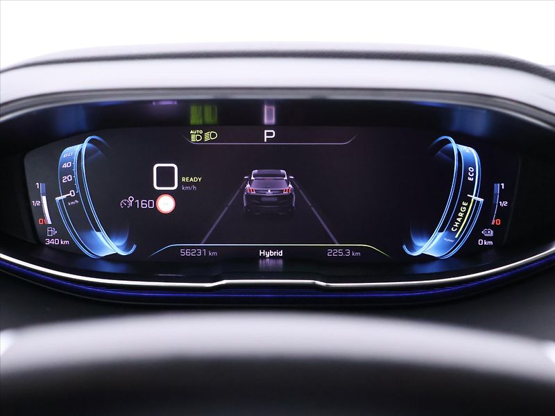 Peugeot 3008 GT 1,6 PureTech 133kW Automat - fotka 23 z 46