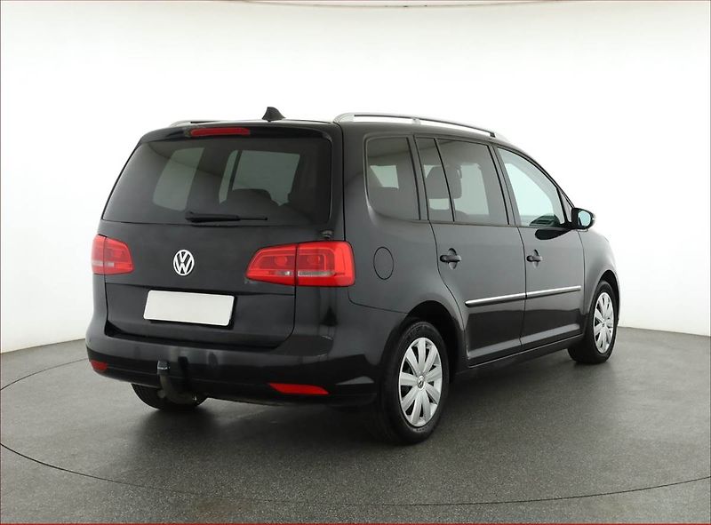 Volkswagen Touran (2011) 2.0 TDI, Automat, Xenony - fotka 5 z 18