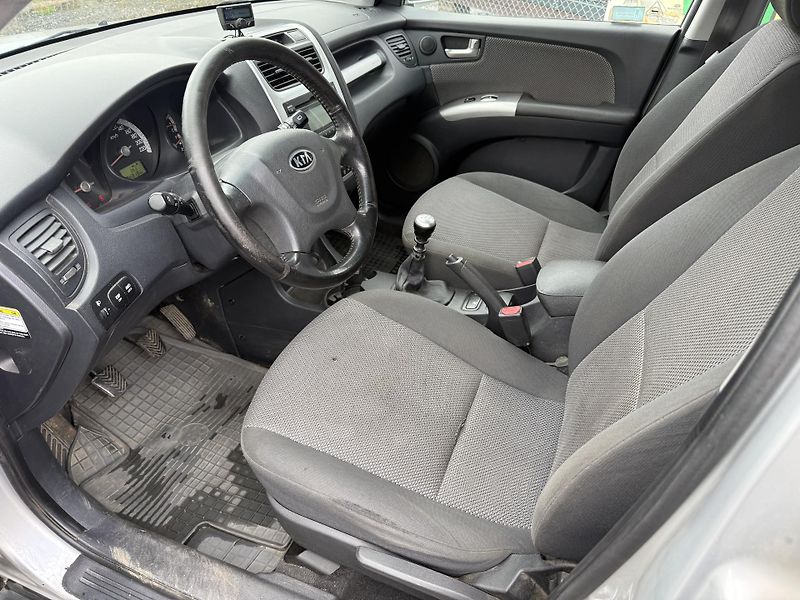 Kia Sportage 2,0CRDI 4WD Tažné Odpočet DPH - fotka 9 z 21
