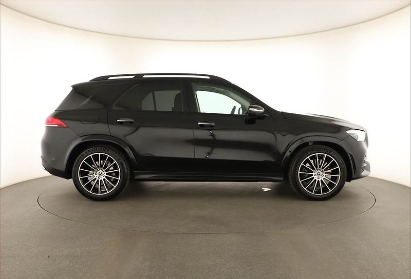 Mercedes-Benz GLE (2021) 450 - fotka 6 z 20