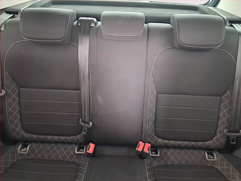 Škoda Fabia (2017) 1.2 TSI, Automat, Navi - fotka 10 z 17