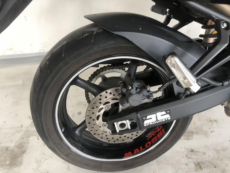 Yamaha FZ 6 N Fazer - fotka 15 z 18