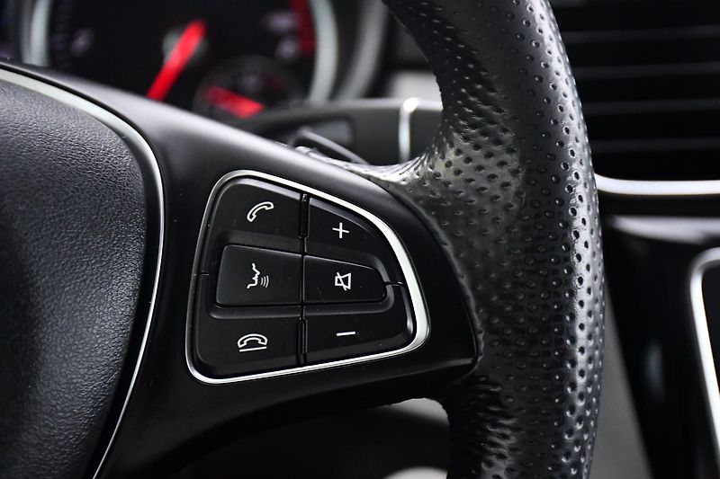 Mercedes-Benz GLE 350D 4MATIC VZDUCH ČR - fotka 24 z 42