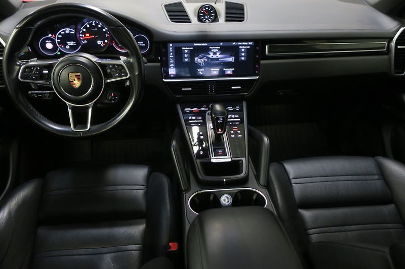 Porsche Cayenne (2019) Coupe 3.0 V6 Tiptronic Vzduch - fotka 16 z 45