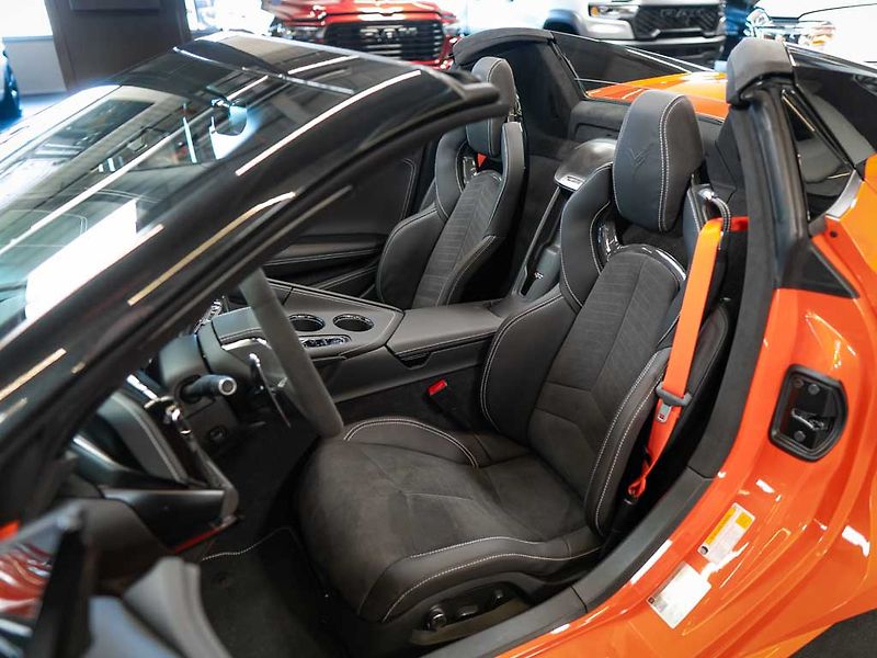 Chevrolet Corvette (2026) 6.2 Cabrio 3LT Z51 Facelift - fotka 16 z 44