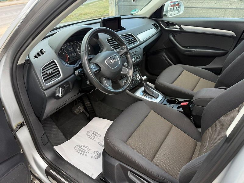 Audi Q3 (2012) 2.0TFSi 125kW *1maj*tažné*A/T* - fotka 8 z 21