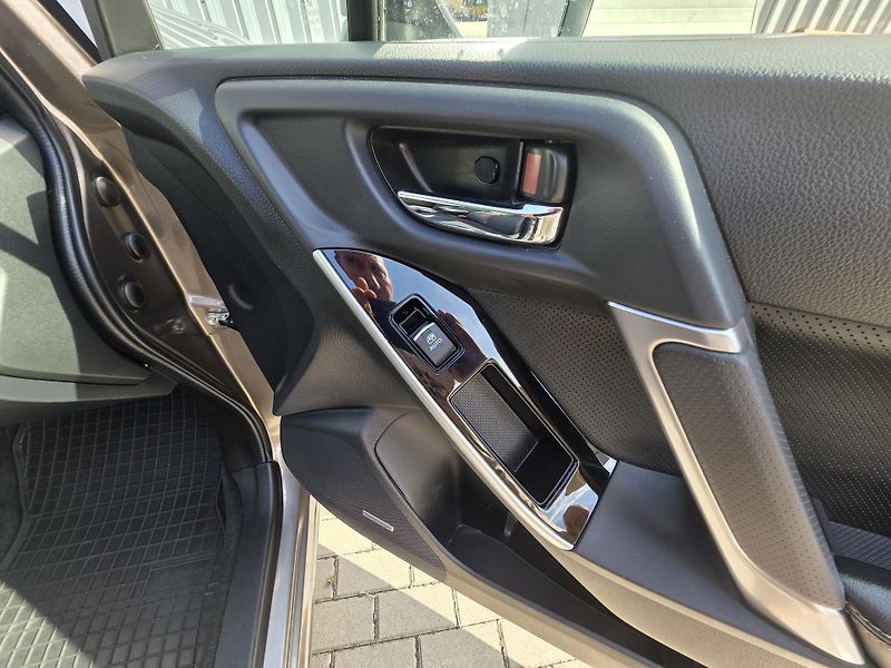 Subaru Forester (2018) XT, 1.maj., serv. kn, odp. DPH - fotka 25 z 40
