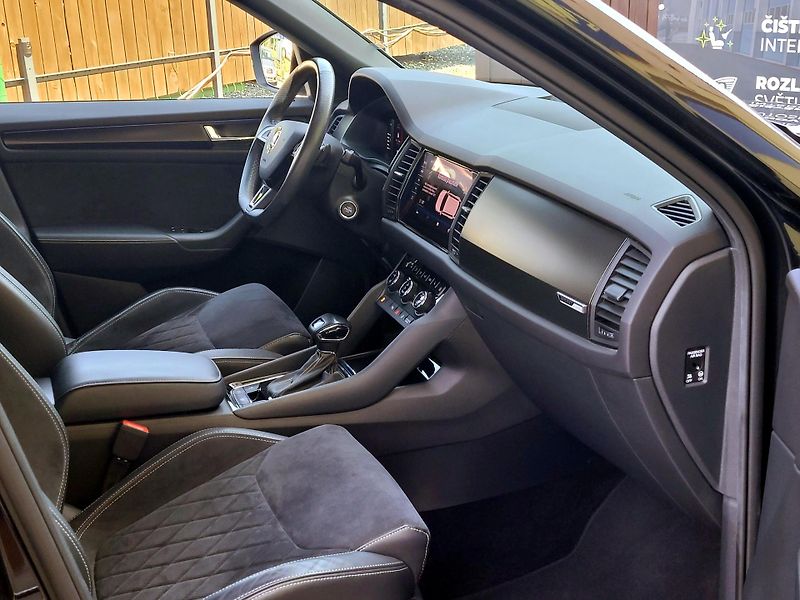 Škoda Kodiaq CZ,1maj,4x4, Sport-Line 140kW - fotka 32 z 53