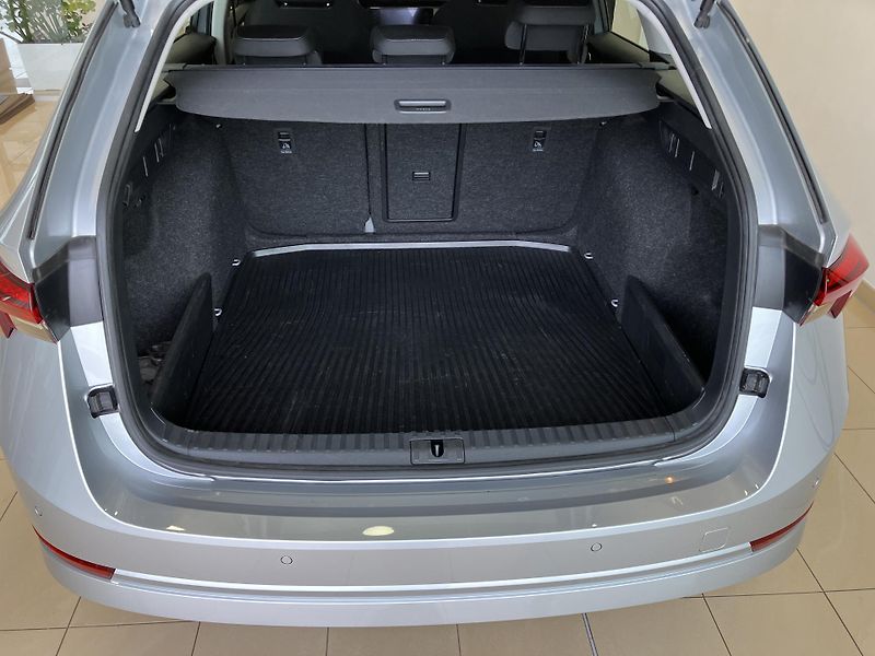 Škoda Octavia 2.0 TDI 85kW Ambition Combi M6 - fotka 9 z 30