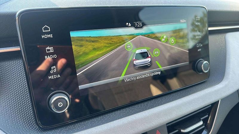Škoda Scala Top Selection 1,0TSI 85kW DSG/ - fotka 14 z 27